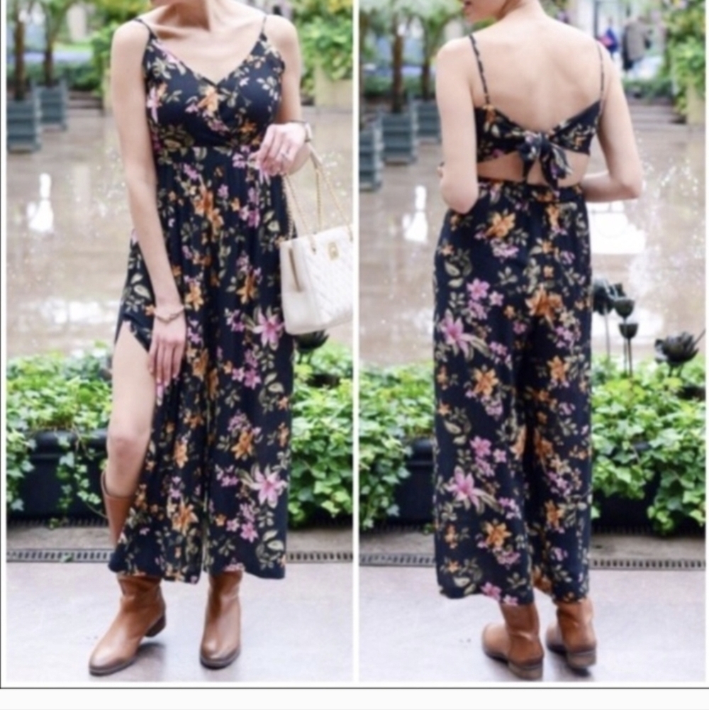 American Eagle, Wide Leg Floral Jumpsuit,Size S